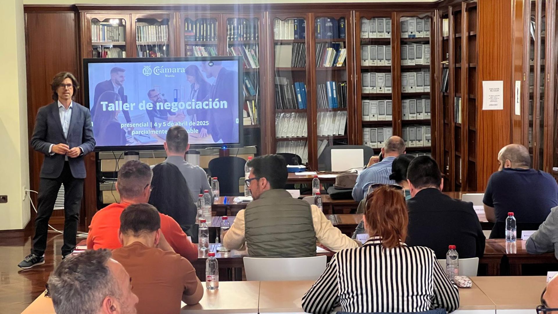 Taller de Negociación | Andrés Caballero | Formación Ejecutiva | Cámara de Comercio de Murcia